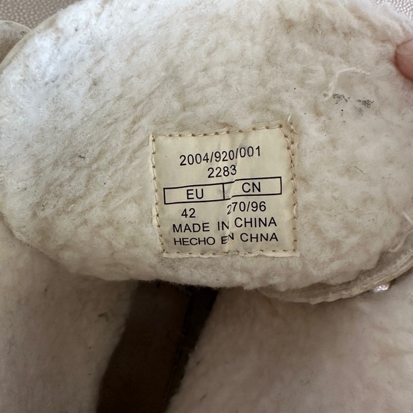 Cream Colored Zara Fleece Lined Combat Boots - Picture 7 of 7